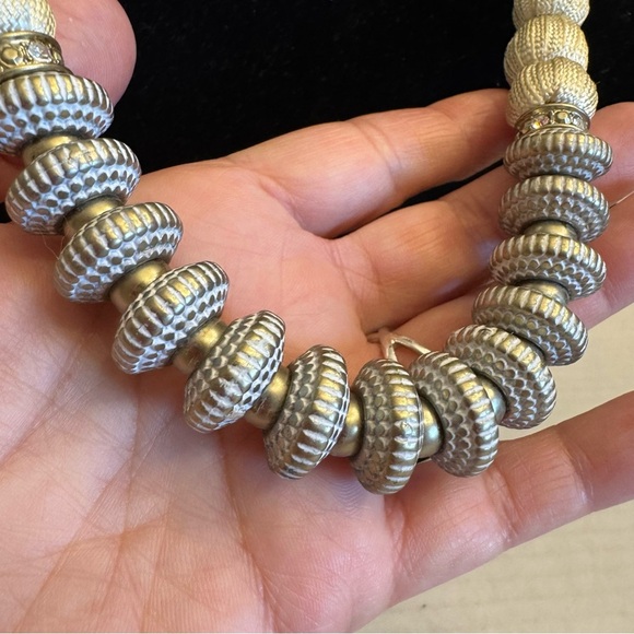 Chico's Graduated Beaded Necklace Multi Style Beads Metal Wood String Rhinestone - Picture 4 of 16